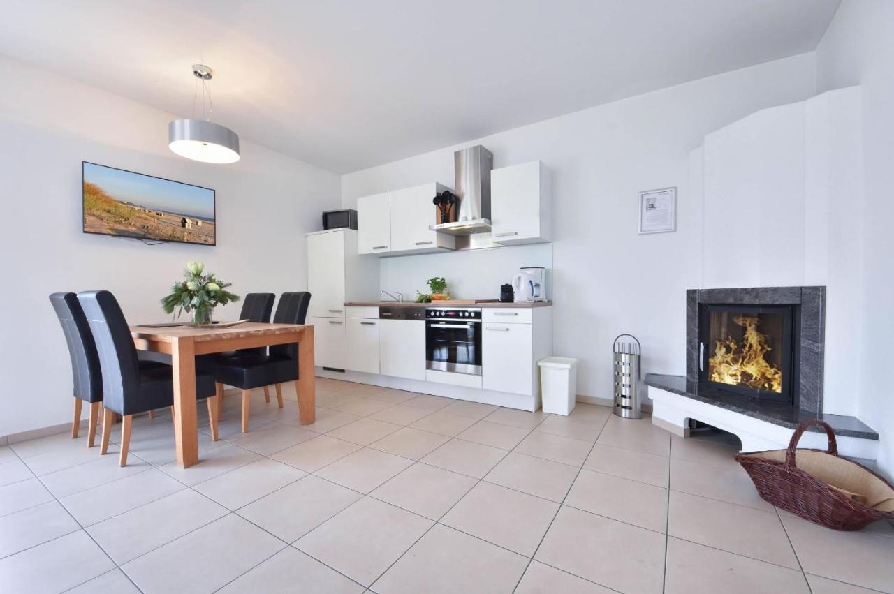 Villa Kaja Wohnung Ostseestrand コルスヴァント エクステリア 写真